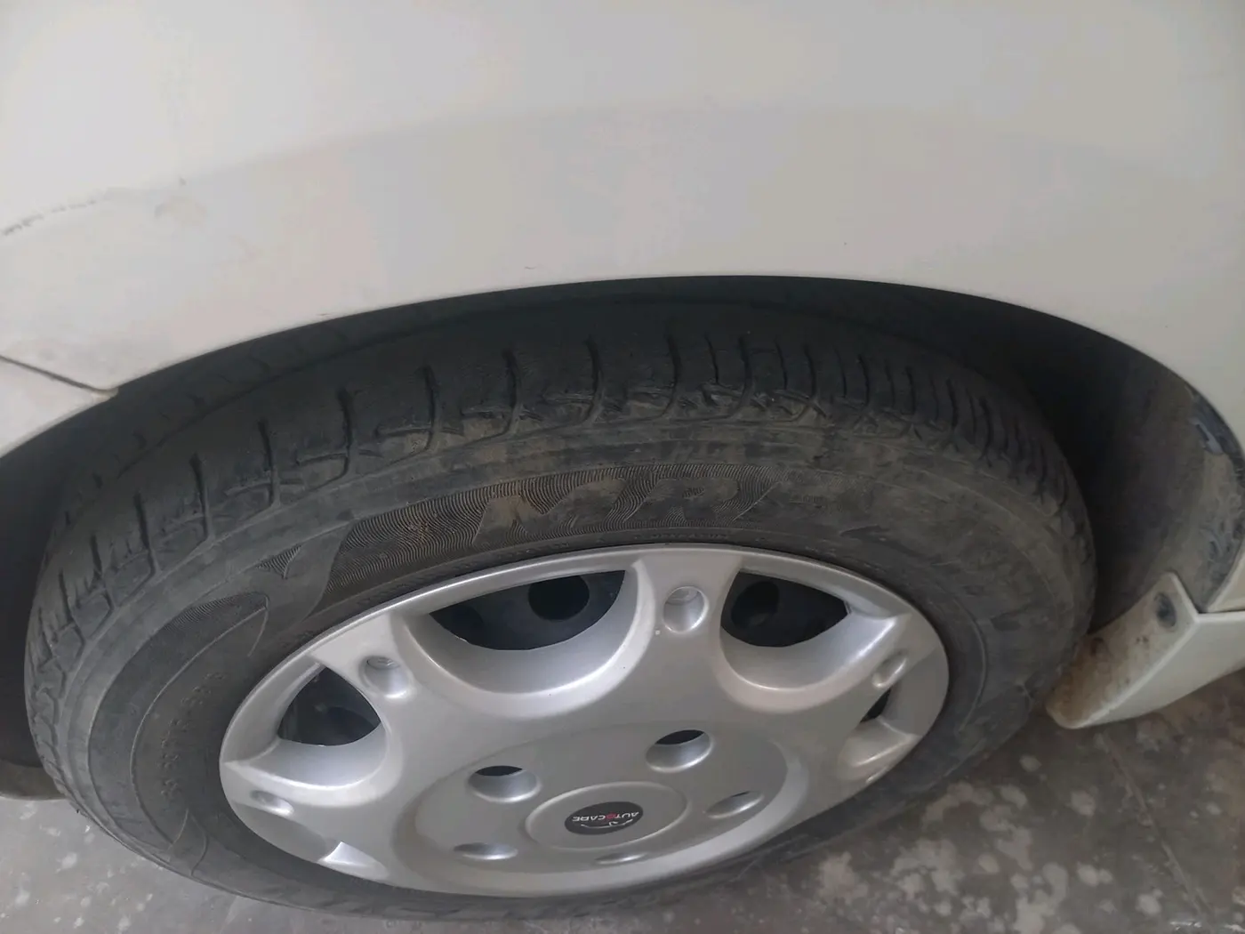2014 Maruti Ertiga VXI, Petrol, Manual, 65,547 km, tyre