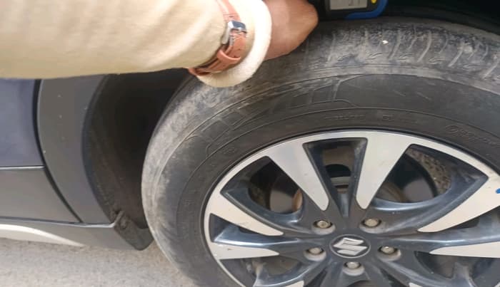 2018 Maruti S Cross ZETA 1.3, Diesel, Manual, 95,674 km, tyre
