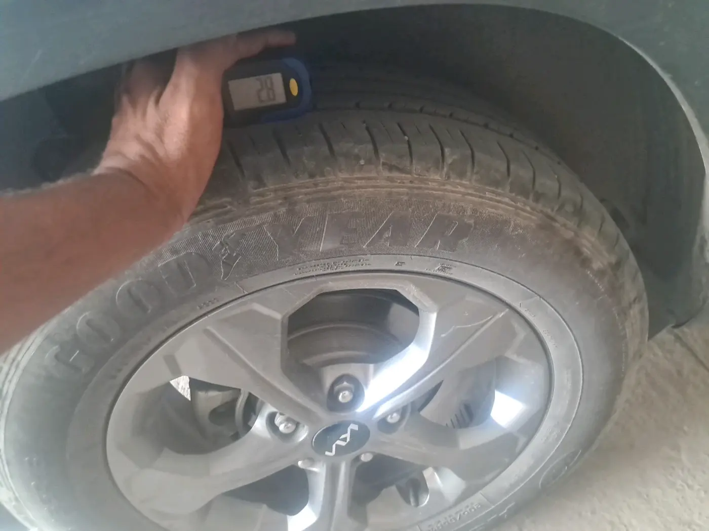 2022 KIA SELTOS HTK PLUS 1.5, Petrol, Manual, 25,846 km, tyre
