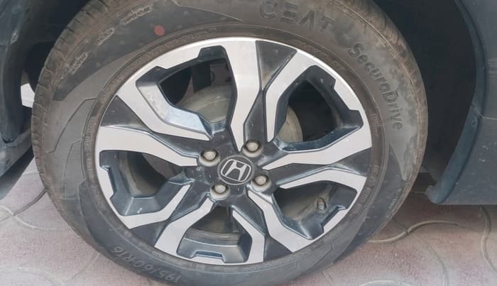 2017 Honda WR-V 1.2L I-VTEC VX MT, Petrol, Manual, 38,515 km, tyre