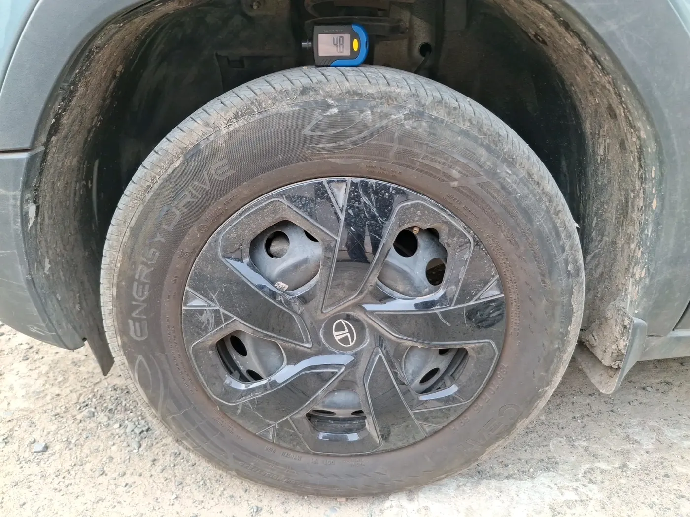 2024 Tata PUNCH ADVENTURE RHYTHM CNG, CNG, Manual, 15,310 km, tyre