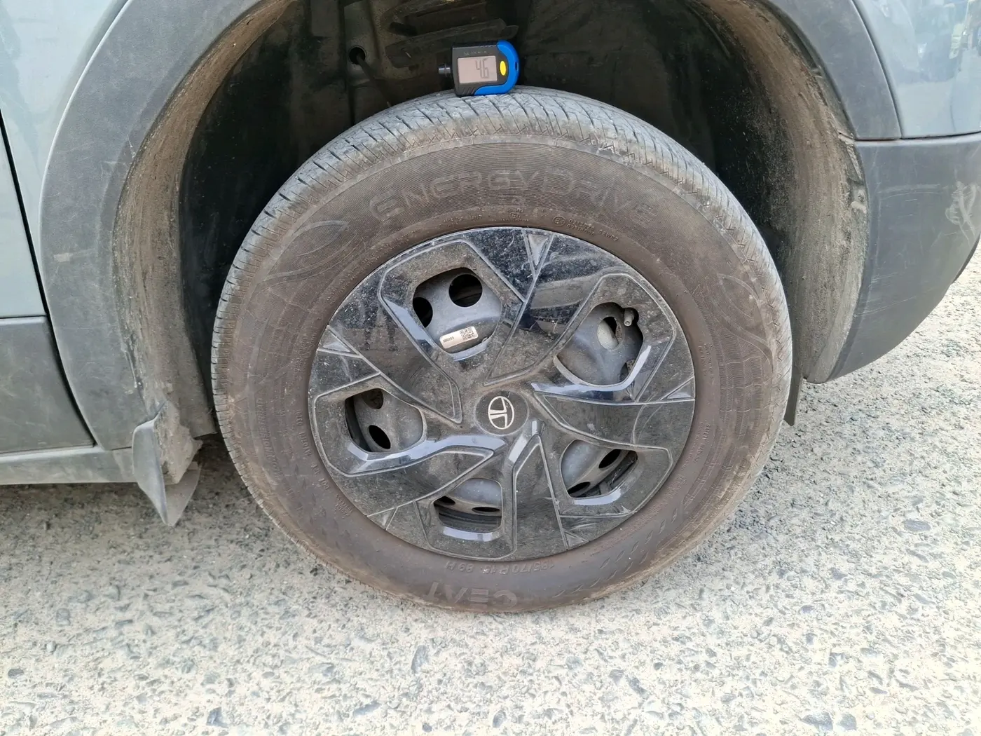 2024 Tata PUNCH ADVENTURE RHYTHM CNG, CNG, Manual, 15,310 km, tyre