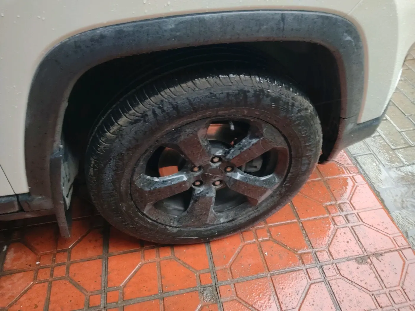 2018 Jeep Compass LIMITED (O) 1.4 PETROL AT, Petrol, Automatic, 70,494 km, tyre