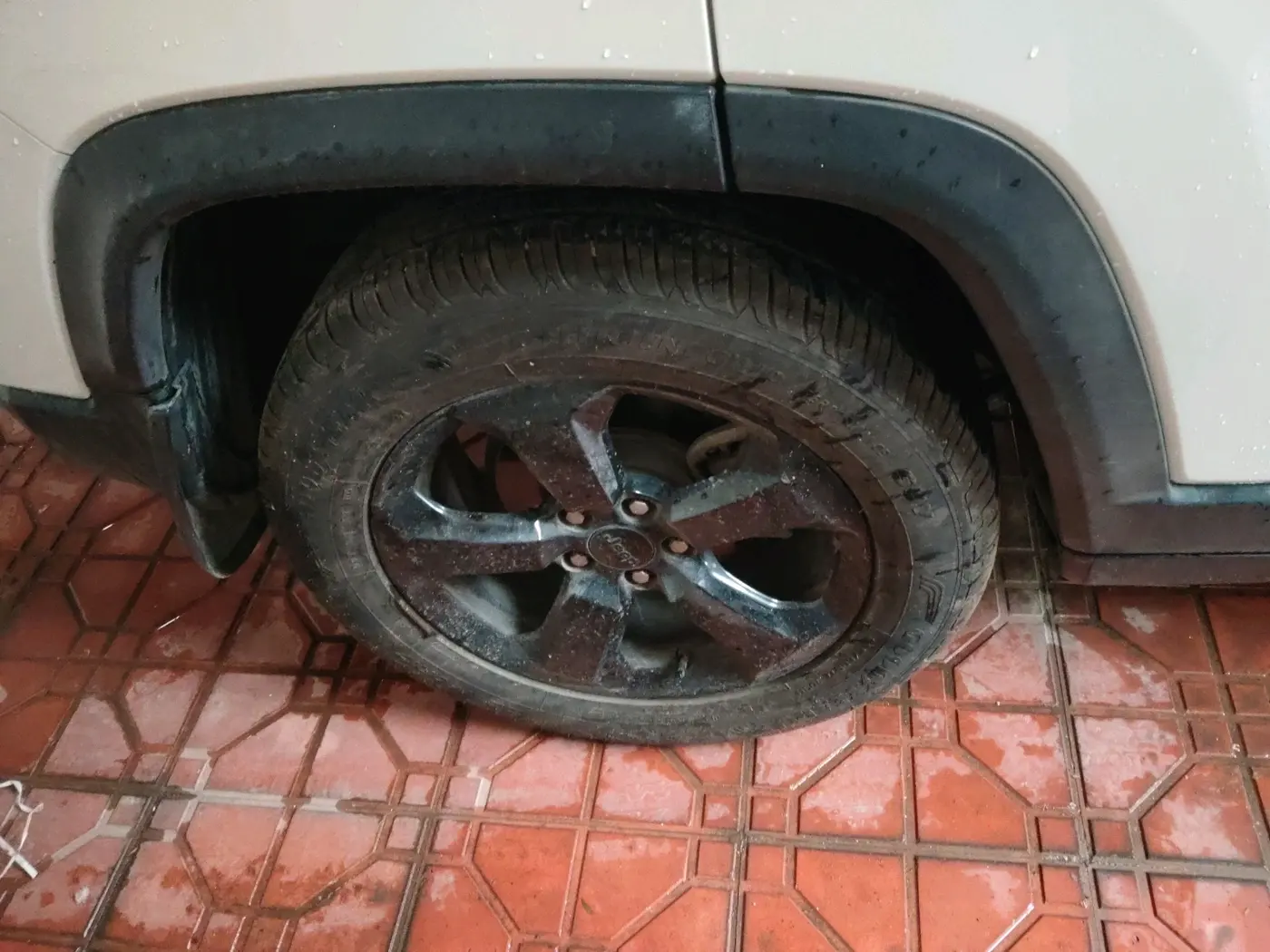 2018 Jeep Compass LIMITED (O) 1.4 PETROL AT, Petrol, Automatic, 70,494 km, tyre