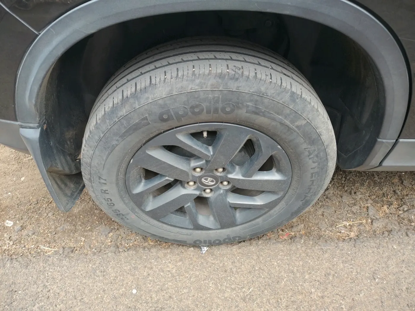 2023 Tata Harrier XT PLUS 2.0L KRYOTEC DARK EDITON, Diesel, Manual, 67,200 km, tyre