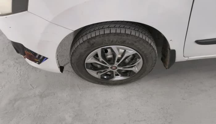 2013 Maruti Wagon R 1.0 LXI CNG, CNG, Manual, 84,233 km, tyre