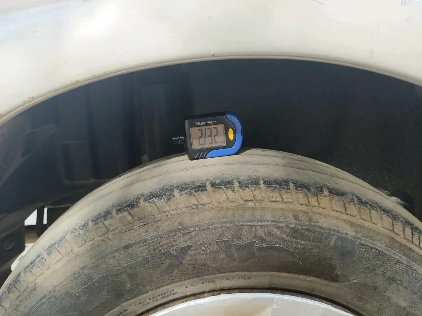 2013 Maruti Swift Dzire VXI, Petrol, Manual, 93,867 km, tyre
