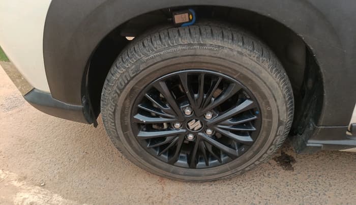2021 Maruti XL6 ALPHA MT, Petrol, Manual, 18,922 km, tyre
