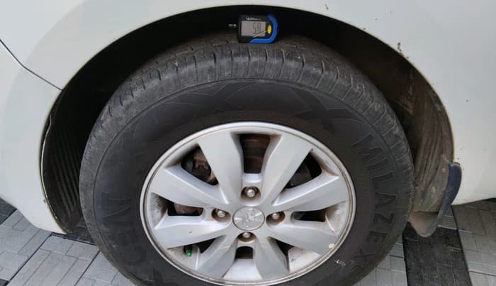 2014 Hyundai i20 SPORTZ 1.2, Petrol, Manual, 84,876 km, tyre