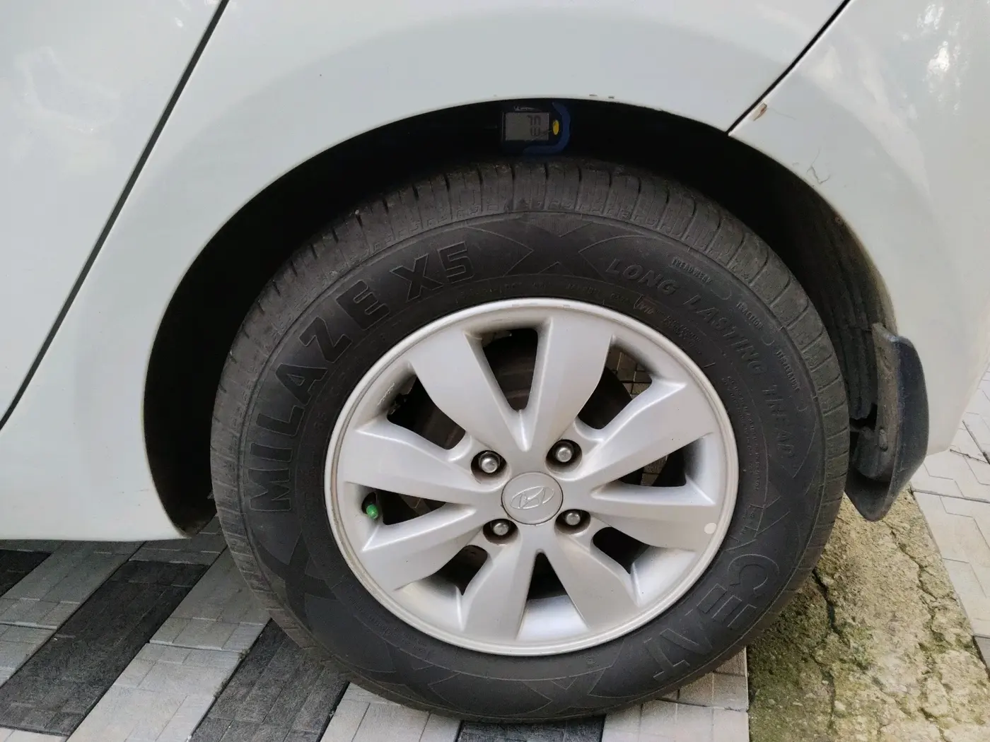 2014 Hyundai i20 SPORTZ 1.2, Petrol, Manual, 84,876 km, tyre