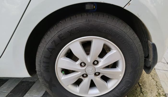 2014 Hyundai i20 SPORTZ 1.2, Petrol, Manual, 84,876 km, tyre