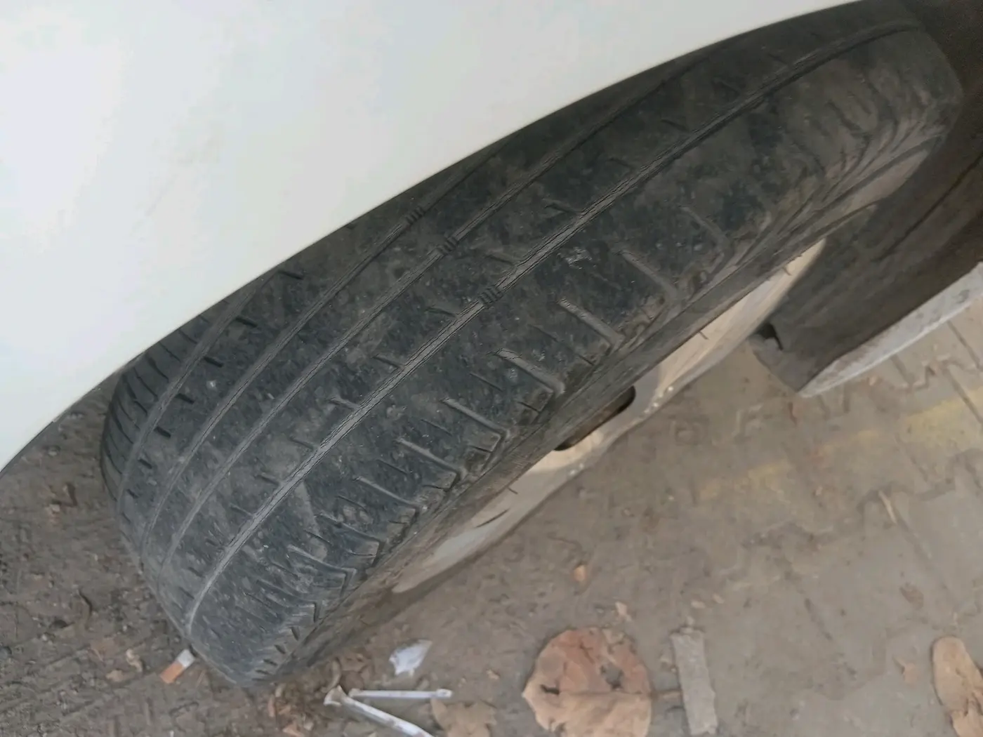 2012 Hyundai i10 MAGNA 1.2, Petrol, Manual, 53,859 km, tyre