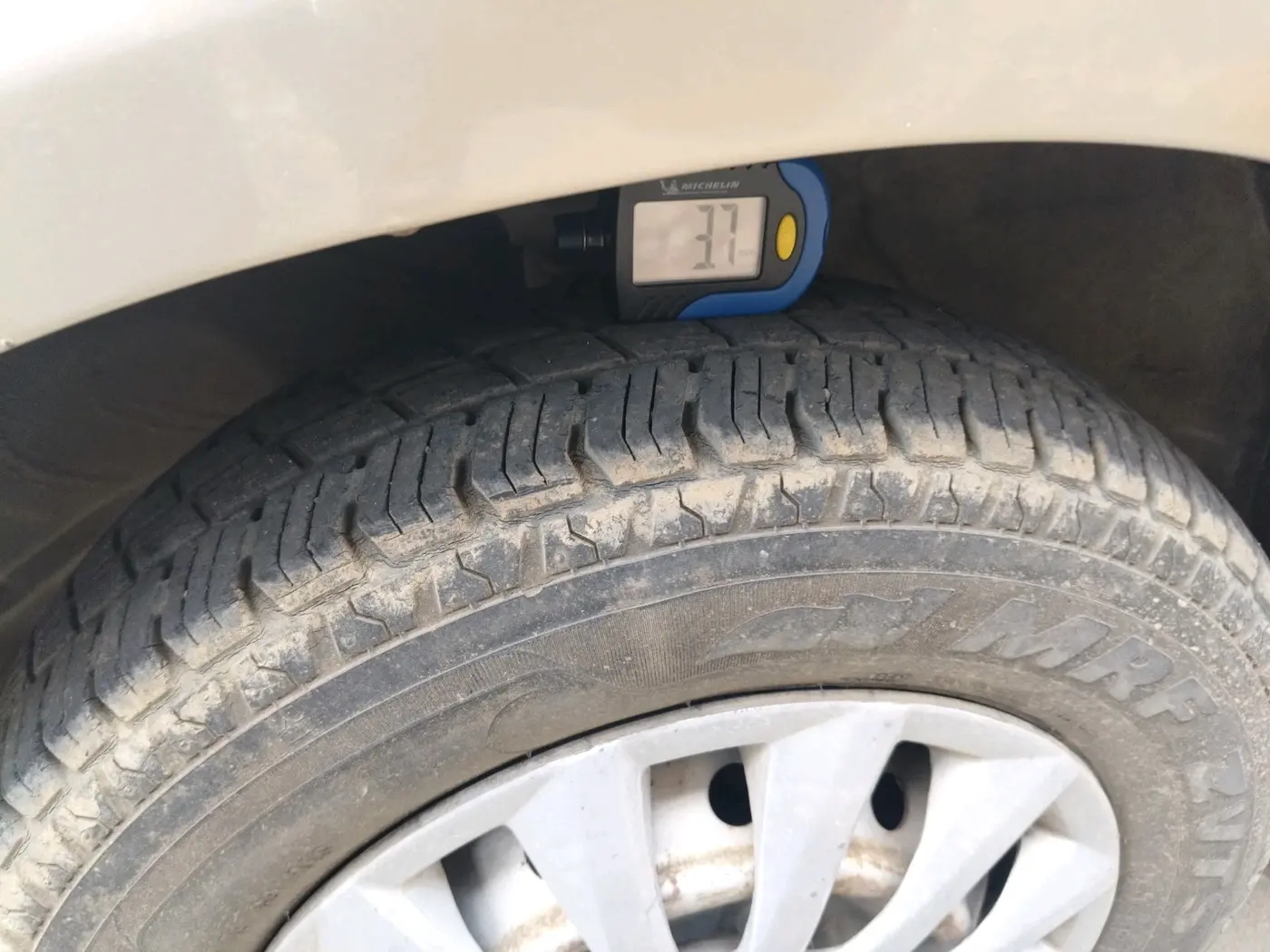 2011 Maruti Alto LXI, Petrol, Manual, 50,744 km, tyre