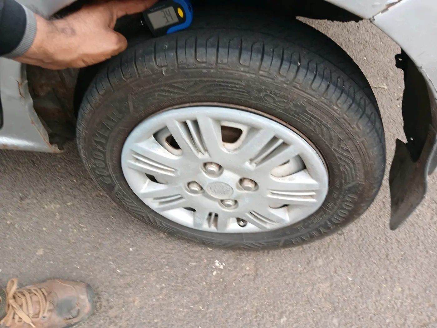 2011 Hyundai Santro Xing GL, Petrol, Manual, 94,426 km, tyre