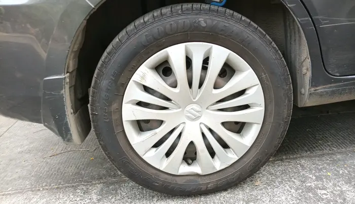 2015 Maruti Ertiga VXI CNG, CNG, Manual, 1,22,515 km, tyre