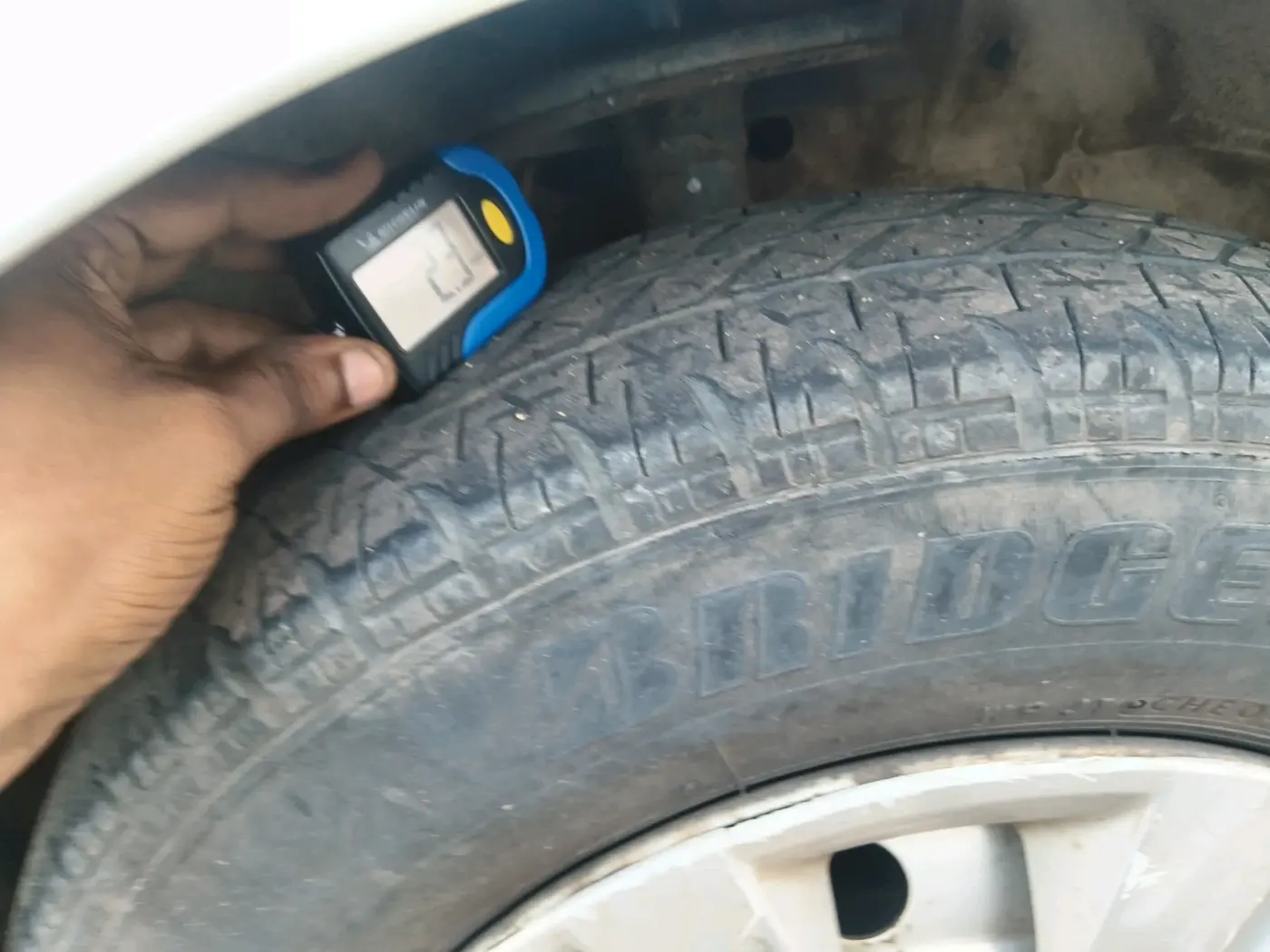 2012 Maruti Swift Dzire LDI, Diesel, Manual, 1,27,355 km, tyre