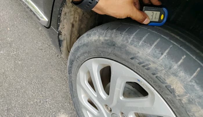 2023 Maruti Baleno  ZETA CNG 1.2L, CNG, Manual, 54,717 km, tyre