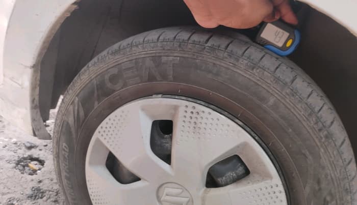 2015 Maruti Alto K10 VXI, CNG, Manual, 79,011 km, tyre