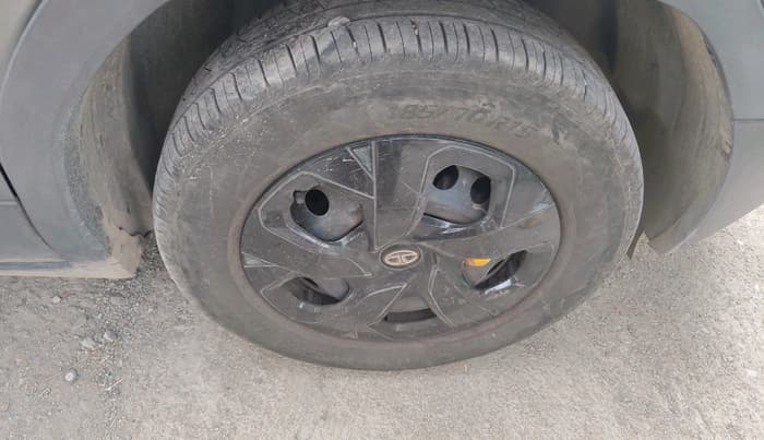 2022 Tata PUNCH ADVENTURE MT, Petrol, Manual, 23,743 km, tyre
