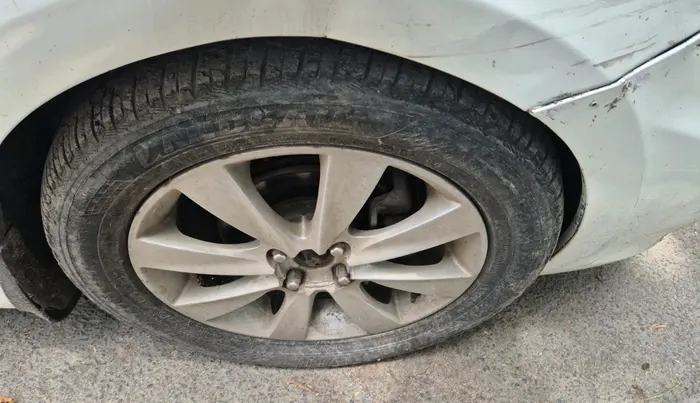 2011 Hyundai Verna FLUIDIC 1.6 CRDI SX OPT AT, Diesel, Automatic, 1,22,331 km, tyre