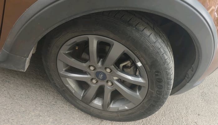 2019 Ford FREESTYLE TITANIUM PLUS 1.2 PETROL, Petrol, Manual, 32,524 km, tyre