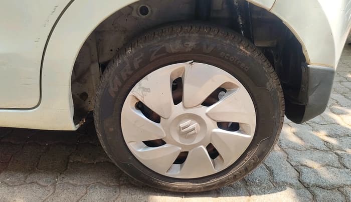 2014 Maruti Celerio ZXI, Petrol, Manual, 1,24,889 km, tyre