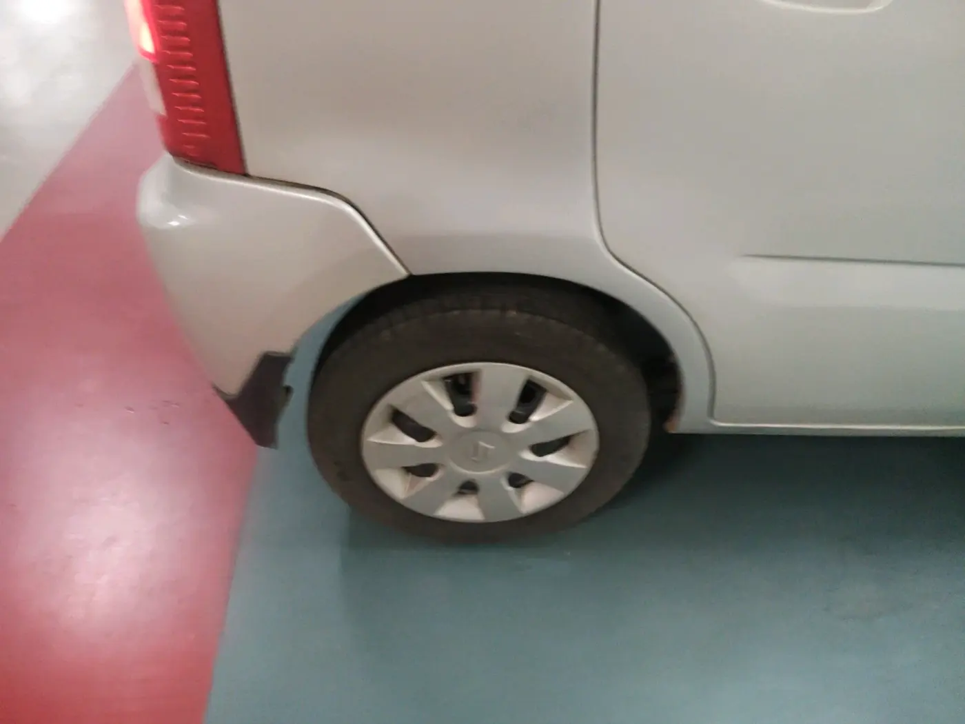 2007 Maruti Wagon R VXI (O) 1.0, Petrol, Manual, 1,53,750 km, tyre