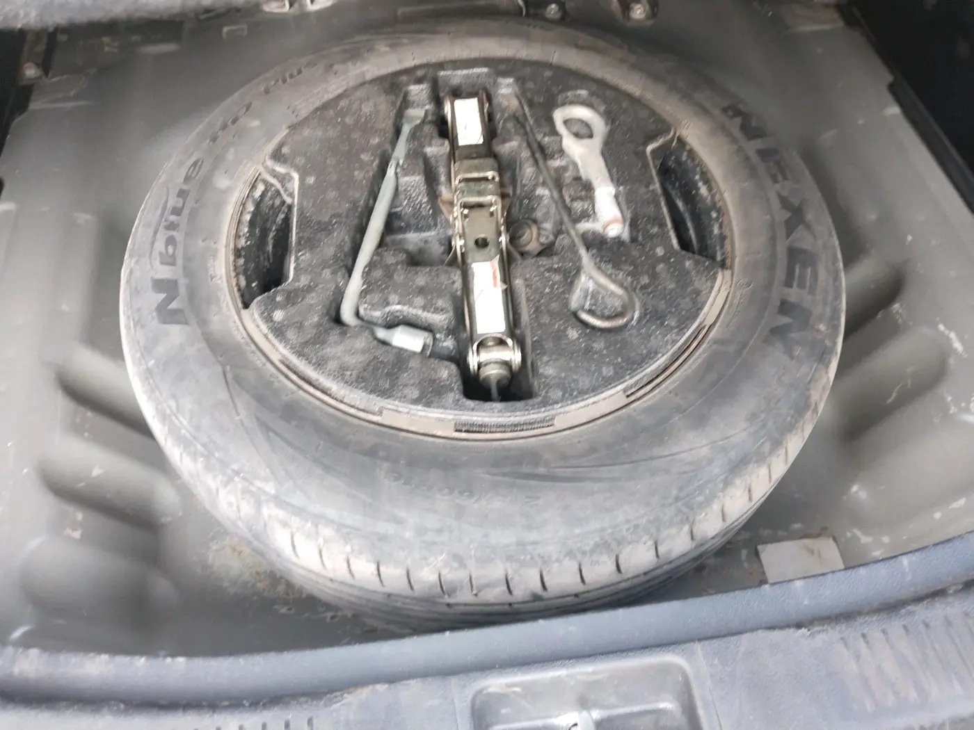 2019 Maruti S Cross ZETA 1.3, Diesel, Manual, 1,69,817 km, tyre