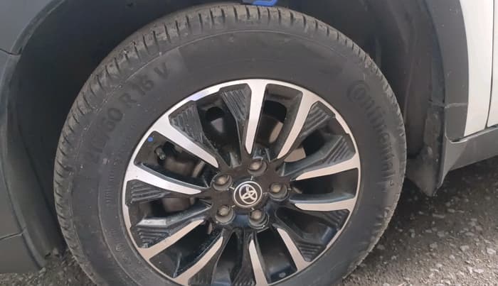 2022 Toyota URBAN CRUISER PREMIUM GRADE AT, Petrol, Automatic, 98,287 km, tyre