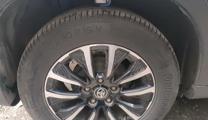 2022 Toyota URBAN CRUISER PREMIUM GRADE AT, Petrol, Automatic, 98,287 km, tyre