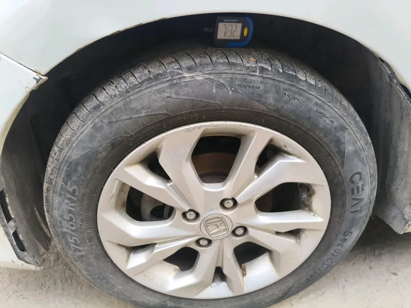 2019 Honda Amaze 1.5L I-DTEC V, Diesel, Manual, 64,616 km, tyre