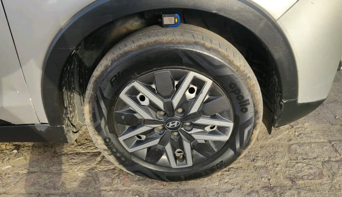 2022 Mahindra XUV300 W4 1.5 DIESEL, Diesel, Manual, 97,464 km, tyre