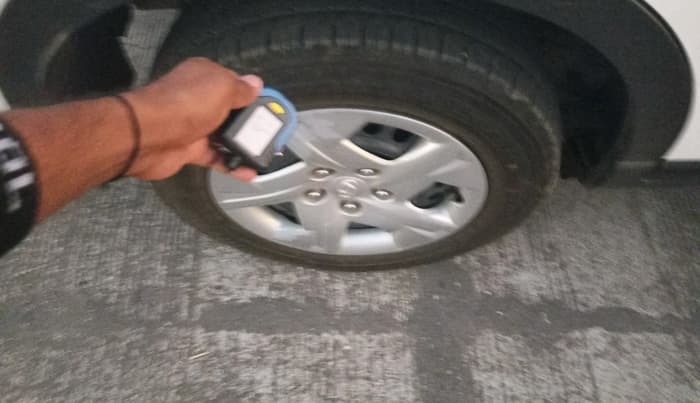 2021 Hyundai VENUE S+ 1.2, Petrol, Manual, 1,15,580 km, tyre