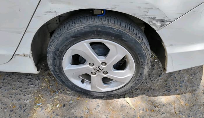 2015 Honda City 1.5L I-DTEC VX, Diesel, Manual, 1,06,159 km, tyre