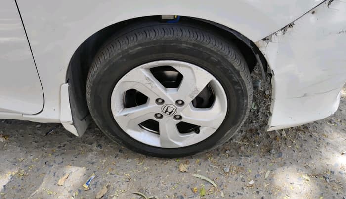 2015 Honda City 1.5L I-DTEC VX, Diesel, Manual, 1,06,159 km, tyre