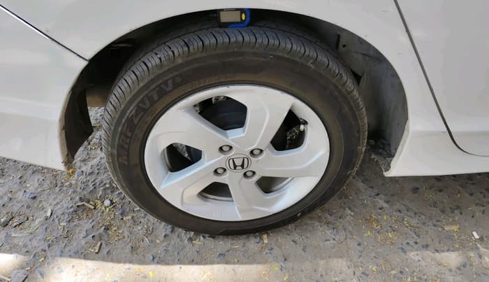 2015 Honda City 1.5L I-DTEC VX, Diesel, Manual, 1,06,159 km, tyre