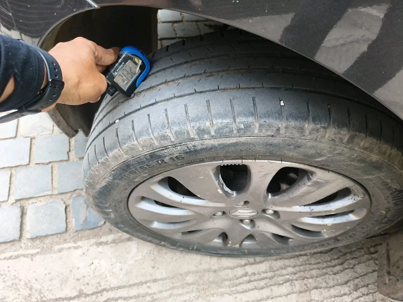 2018 Maruti Baleno ZETA PETROL 1.2, Petrol, Manual, 27,553 km, tyre