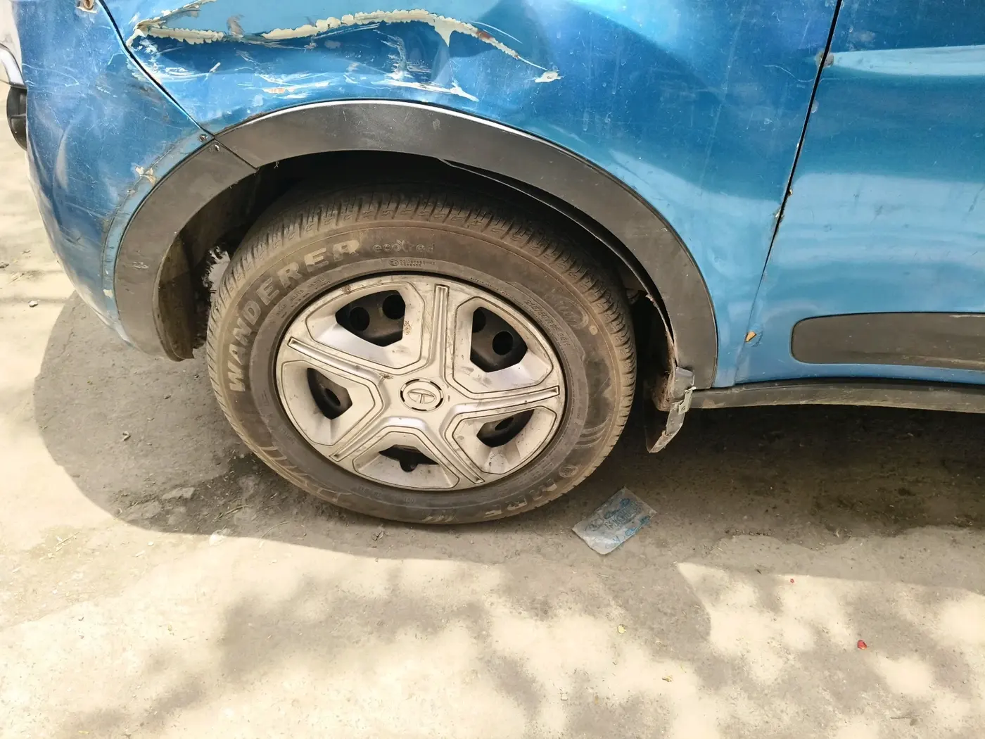 2018 Tata NEXON XM DIESEL, Diesel, Manual, 2,35,223 km, tyre