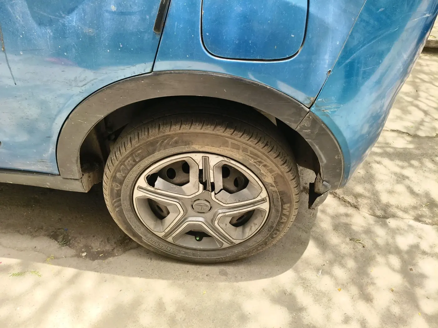 2018 Tata NEXON XM DIESEL, Diesel, Manual, 2,35,223 km, tyre