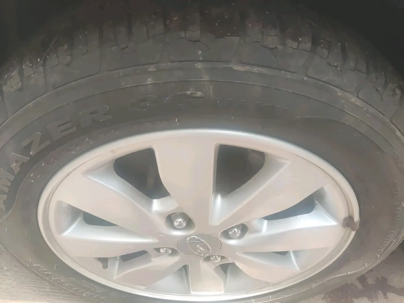 2015 Hyundai Xcent S (O) 1.2, Petrol, Manual, 60,890 km, tyre