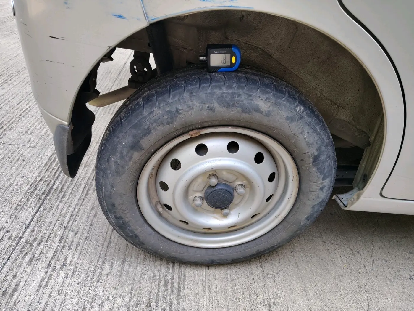 2016 Maruti Wagon R 1.0 LXI CNG, CNG, Manual, 1,13,173 km, tyre