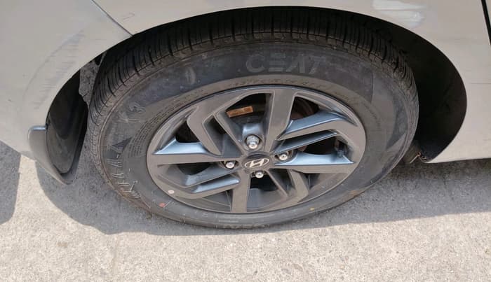2020 Hyundai GRAND I10 NIOS SPORTZ AMT 1.2 KAPPA VTVT, Petrol, Automatic, 53,727 km, tyre