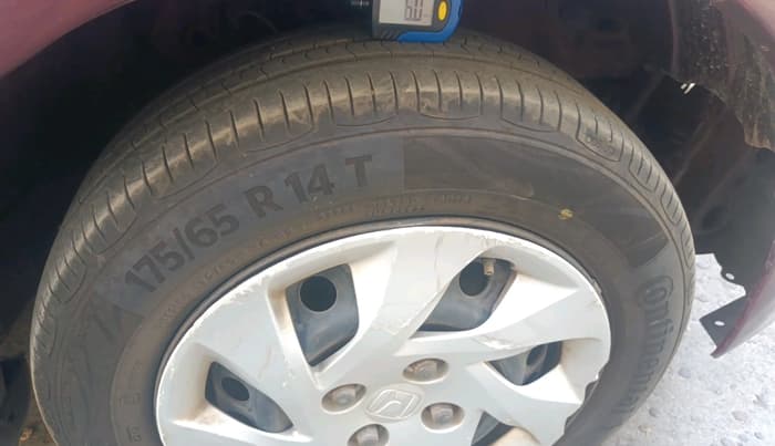 2013 Honda Amaze 1.5L I-DTEC S, Diesel, Manual, 1,36,819 km, tyre