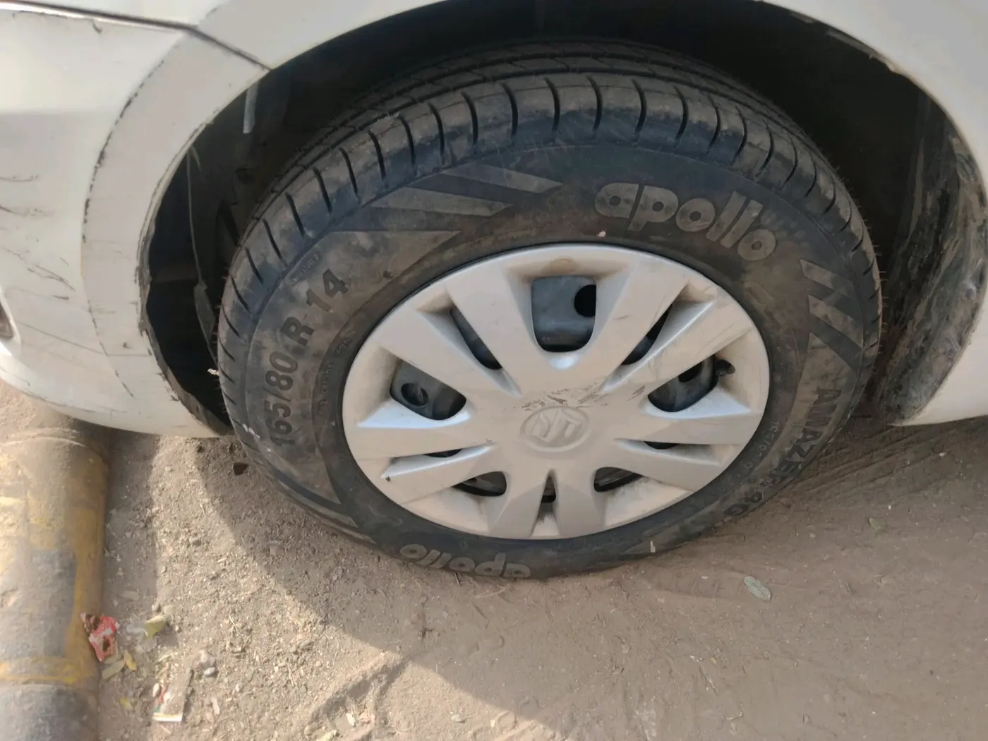2014 Maruti Swift Dzire VXI, Petrol, Manual, 80,681 km, tyre