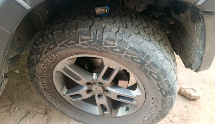 2022 Mahindra Thar LX HARD TOP 4WD MT, Diesel, Manual, 61,617 km, tyre
