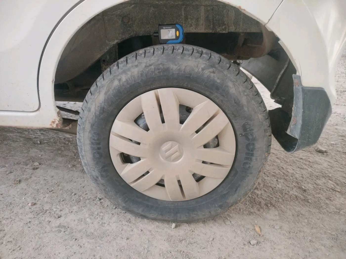2012 Maruti Alto 800 LXI, CNG, Manual, 1,10,073 km, tyre