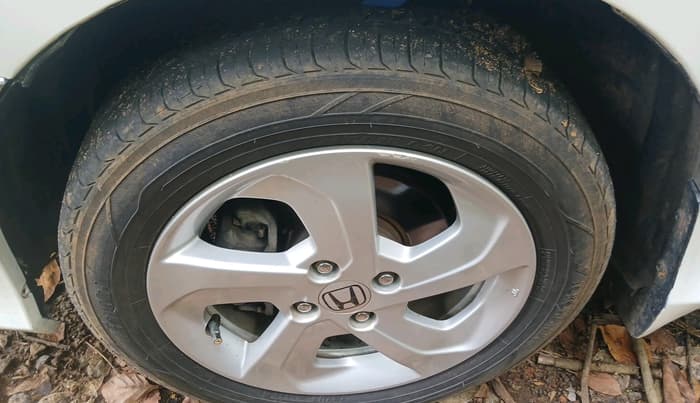 2015 Honda City 1.5L I-VTEC V MT, Petrol, Manual, 80,295 km, tyre