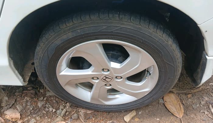 2015 Honda City 1.5L I-VTEC V MT, Petrol, Manual, 80,295 km, tyre