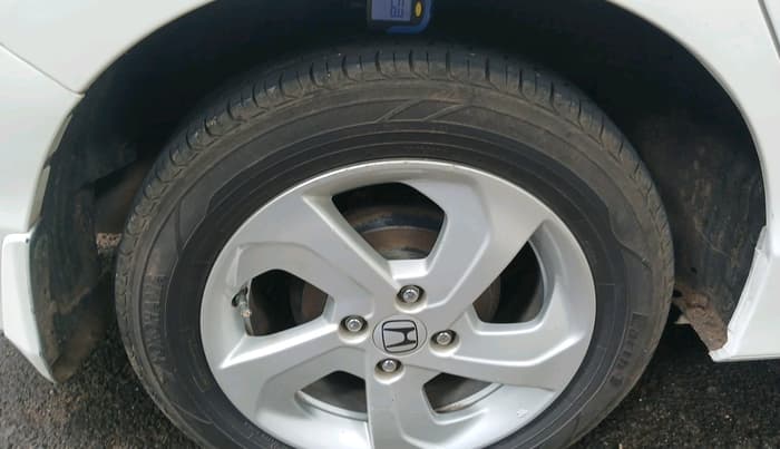 2015 Honda City 1.5L I-VTEC V MT, Petrol, Manual, 80,295 km, tyre