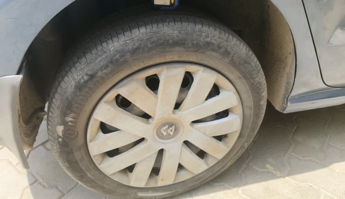 2016 Volkswagen Ameo COMFORTLINE 1.2L, CNG, Manual, 84,000 km, tyre